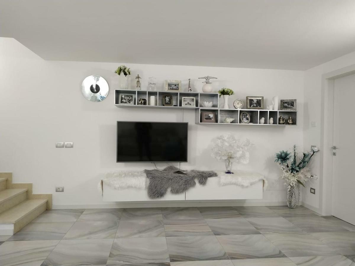 Apartment Blue Laguna Sirmione Exterior photo